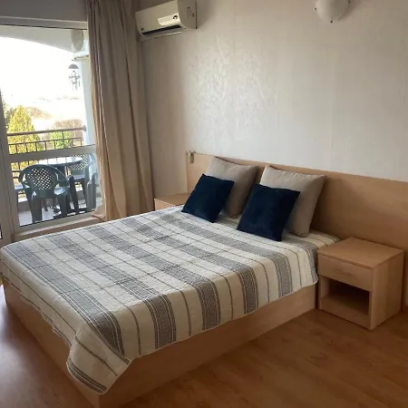 Appartement уютен апартамент синева 1, Rutland 1